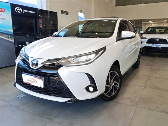 TOYOTA YARIS 1.5 16V FLEX XLS CONNECT MULTIDRIVE TOYOTA YARIS 1.5 16V FLEX XLS CONNECT MULTIDRIVE